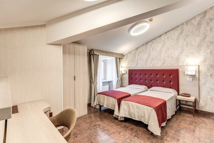 Room 8 of 46