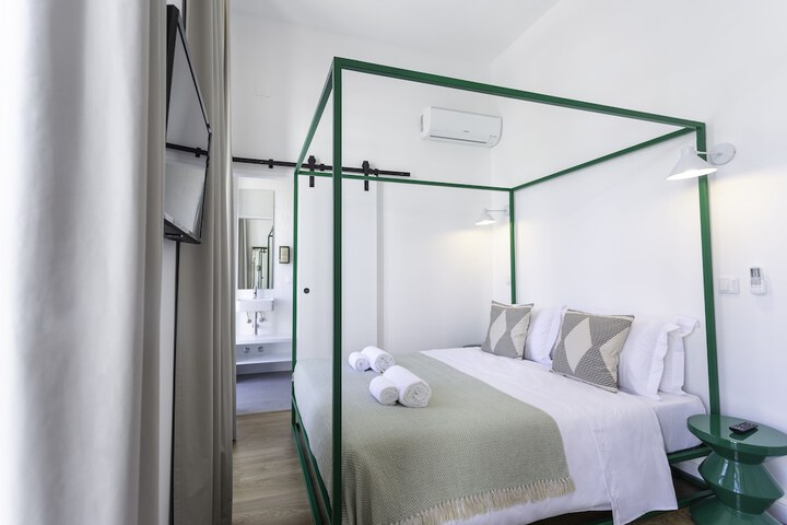 Room 20 of 71