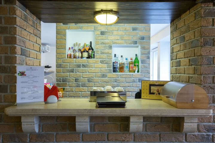 Lounge 55 of 60