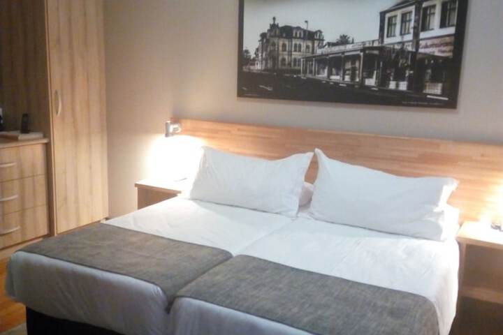 Room 6 of 23