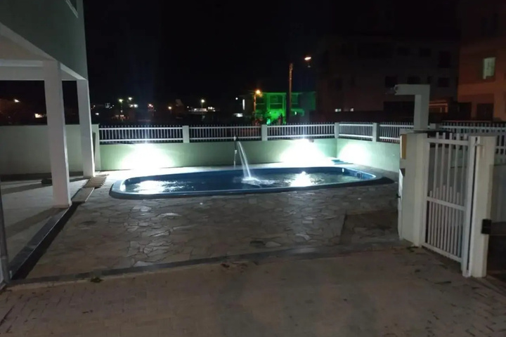 Pool 8 of 13