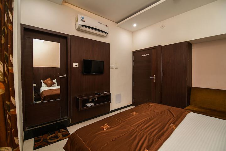 Room 16 of 57
