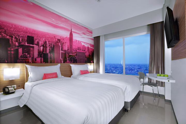 Room 4 of 35