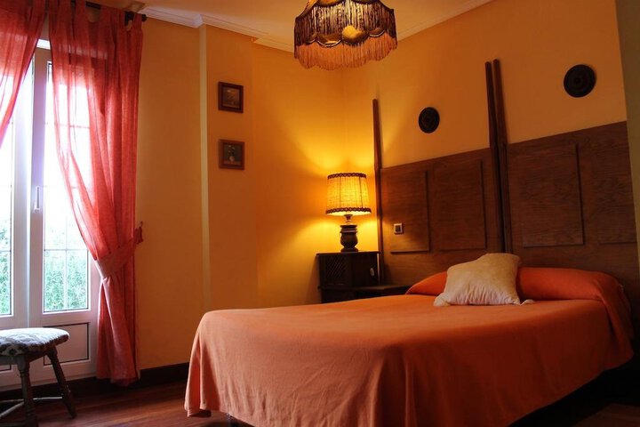 Room 3 of 10