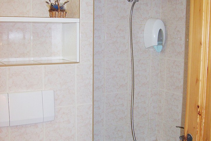 Room 43 of 60