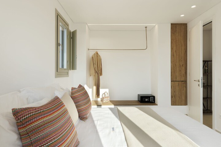 Room 48 of 226