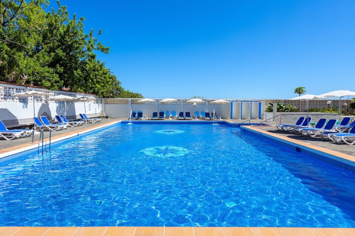 Pool Hotel