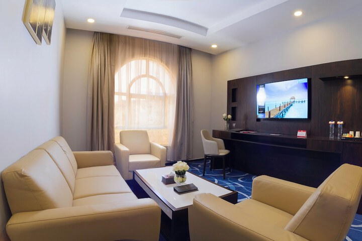 Room 34 of 43