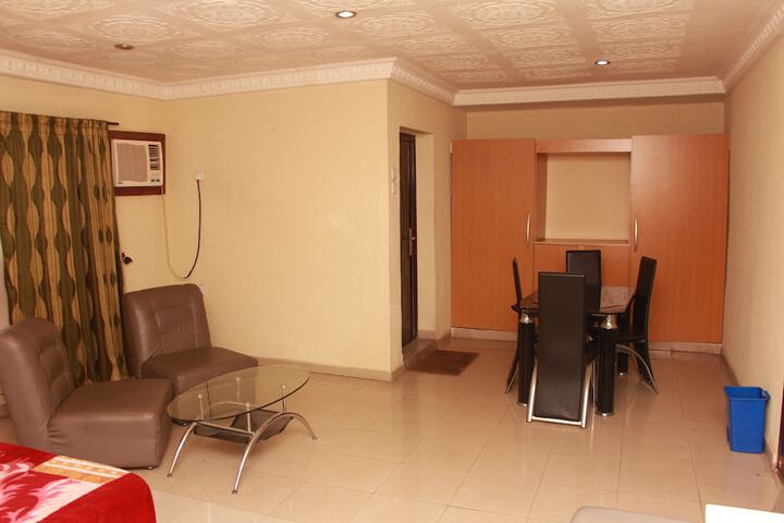 Room 4 of 21