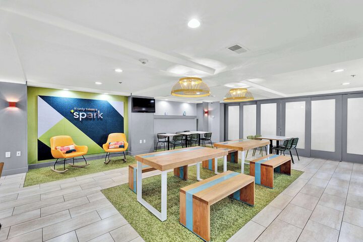 Breakfast area
