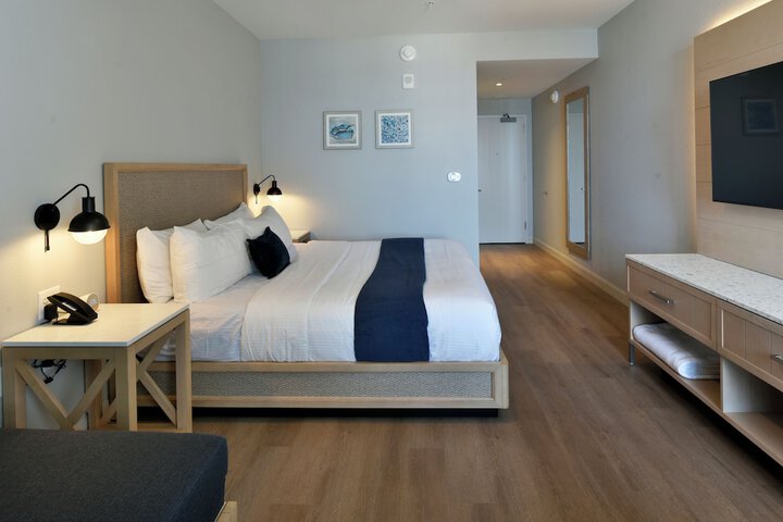 Room 12 of 60