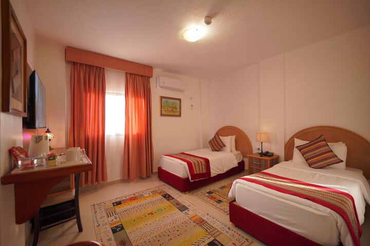 Room 15 of 61