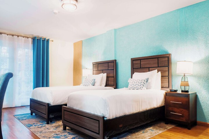 Room 3 of 31