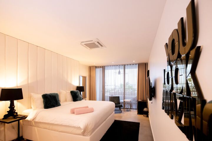 Room 44 of 128