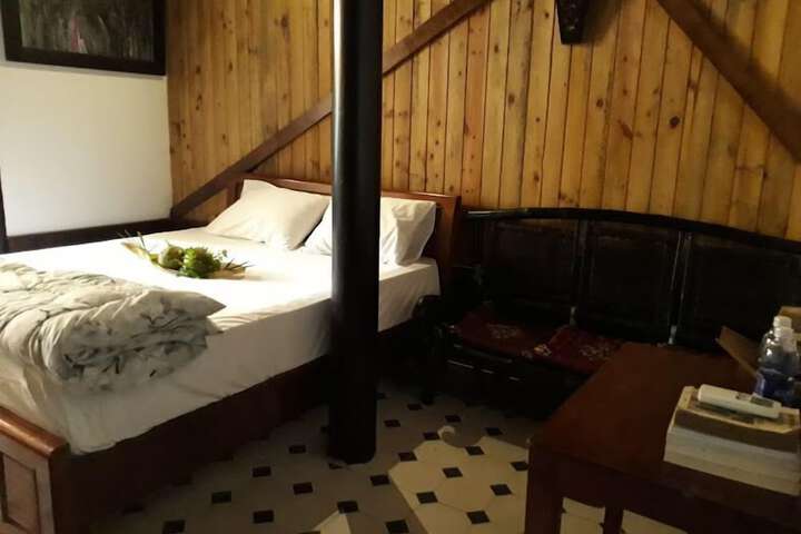 Room 15 of 60