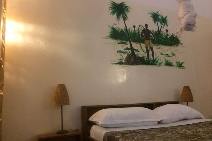 Room 4 of 65