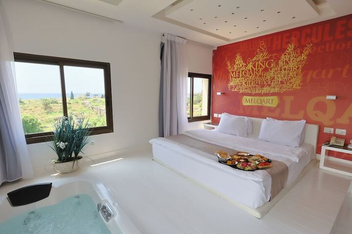 Room 20 of 54