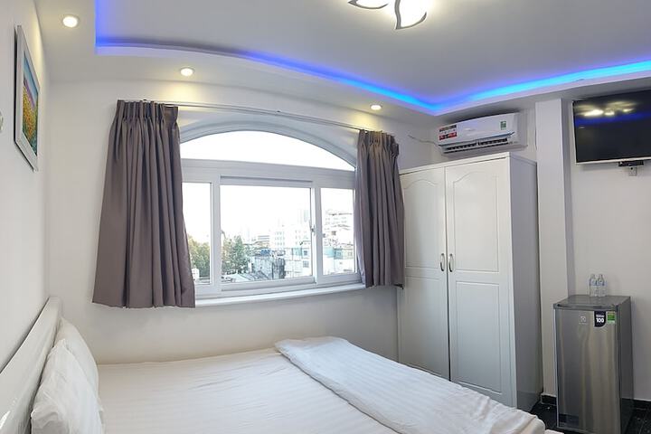 Room 6 of 58