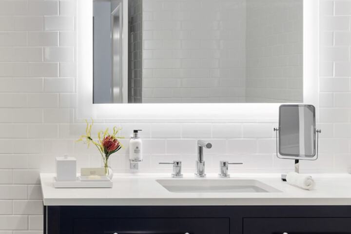 Bathroom sink