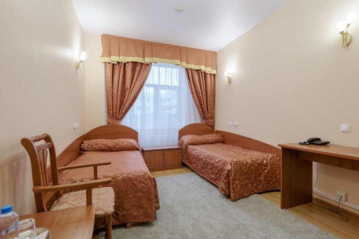 Room 15 of 36