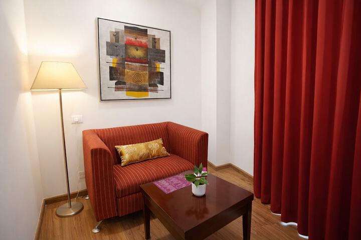 Room 4 of 31