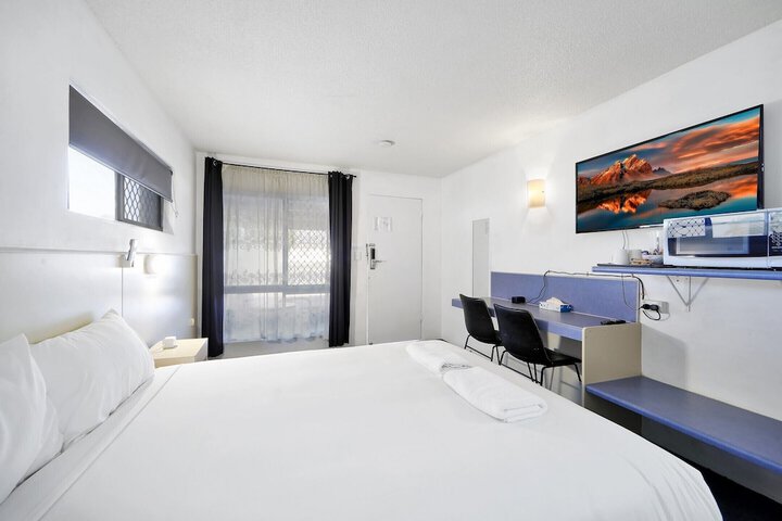 Room 28 of 67