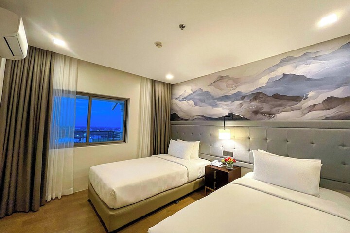 Room 53 of 130