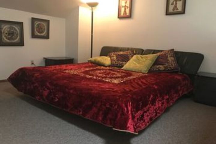 Room 11 of 26