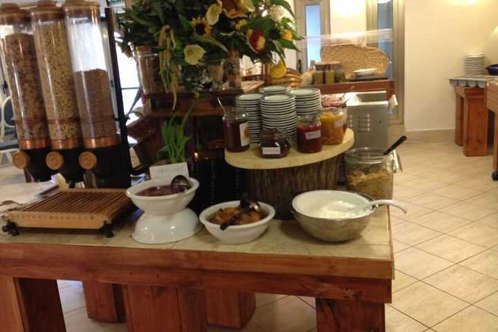 Breakfast/Coffee Service 58 of 78