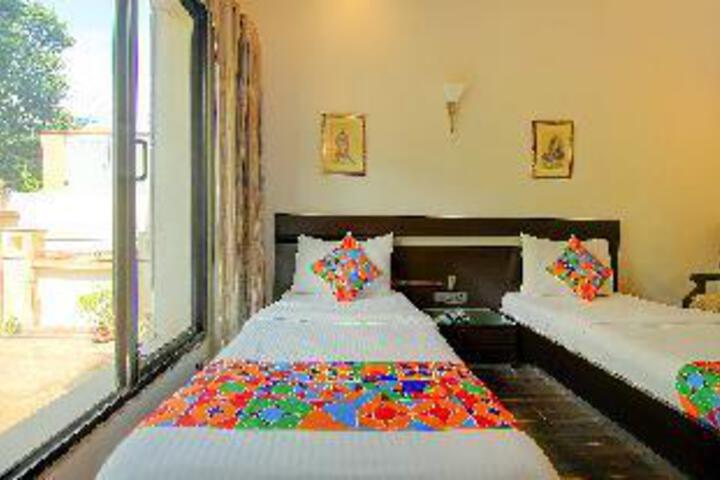 Room 10 of 23