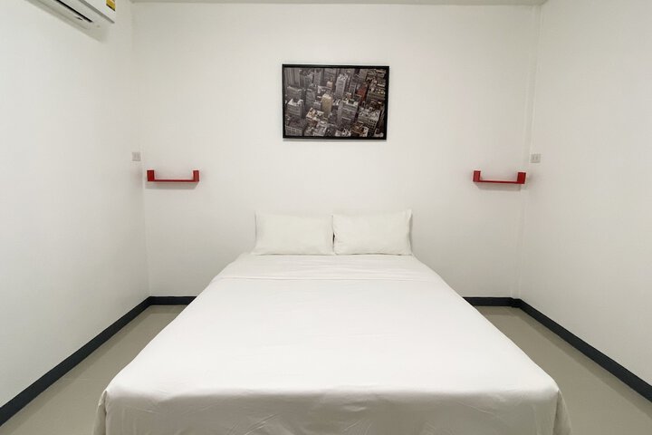 Room 16 of 51