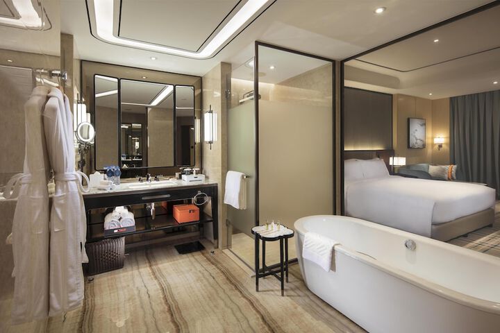 Room 44 of 70