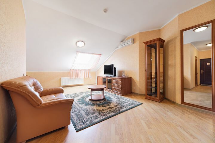 Room 16 of 46