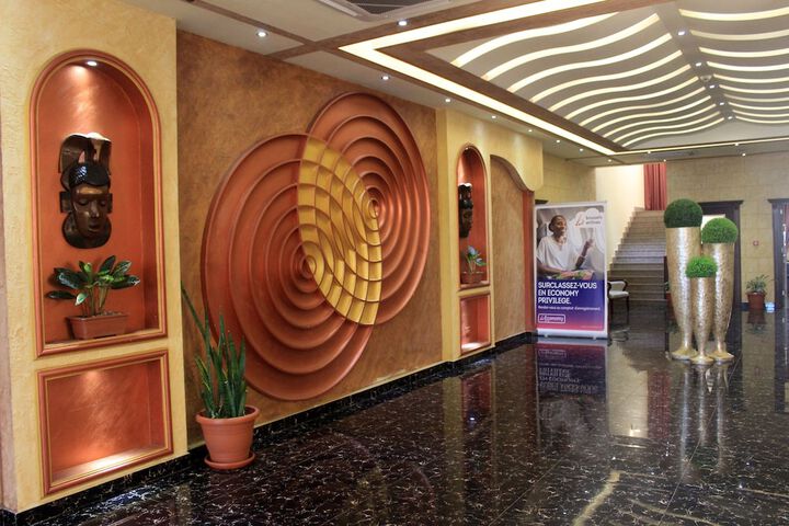 Hotel Interior 7 of 128