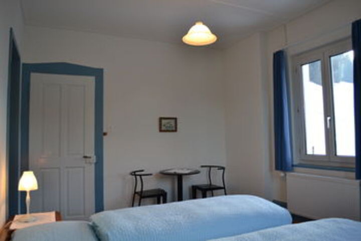 Hotel Suite Photo