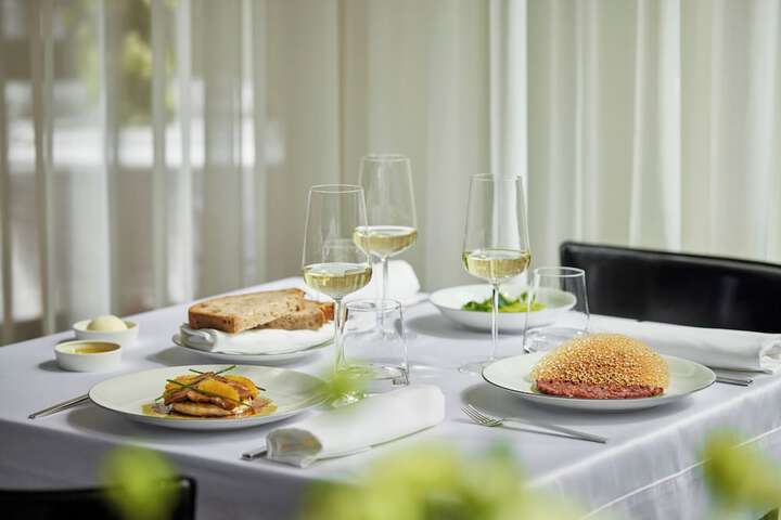 Dining 137 of 158