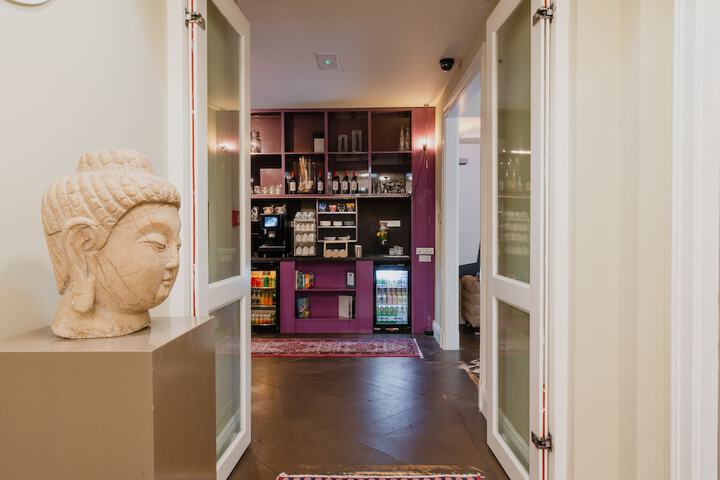 Hotel Lobby