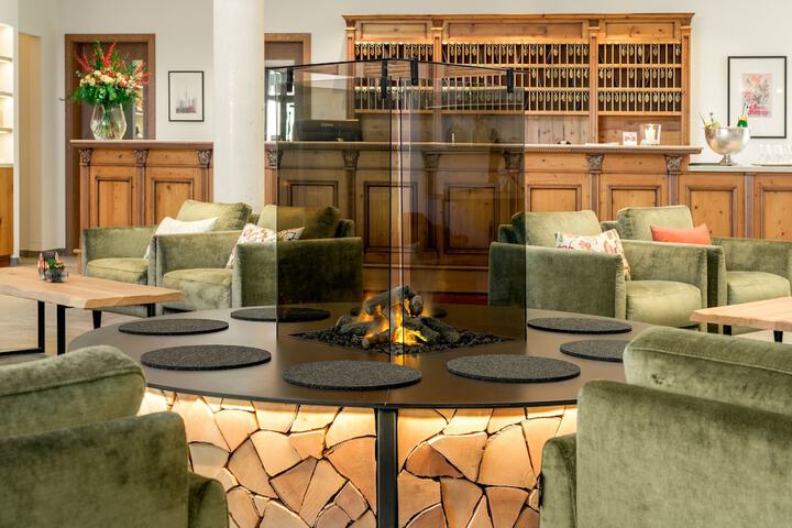Guest Lobby