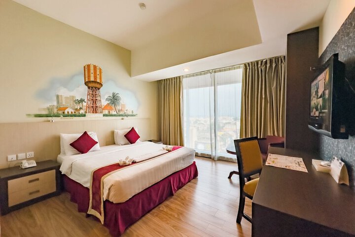 Room 8 of 32