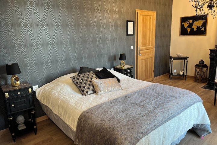 Room 3 of 45