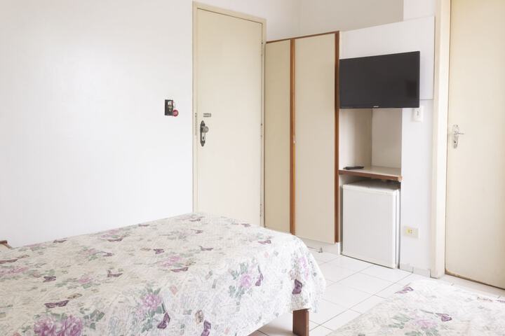 Room 20 of 27