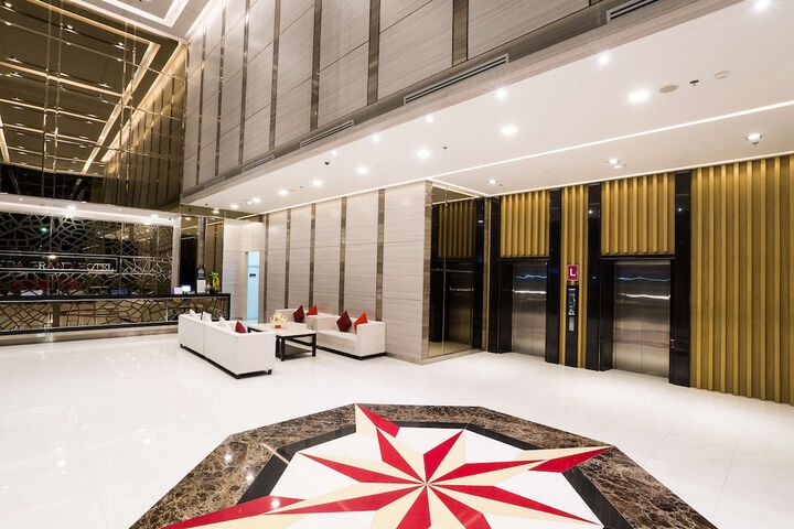 Guest Lobby
