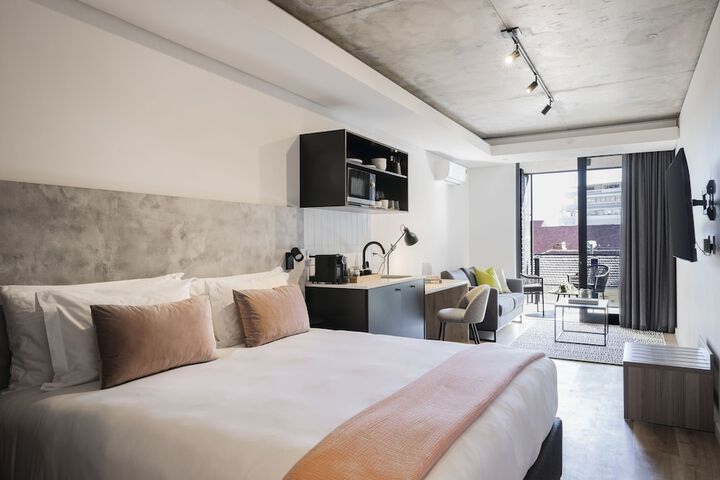 Room 5 of 70