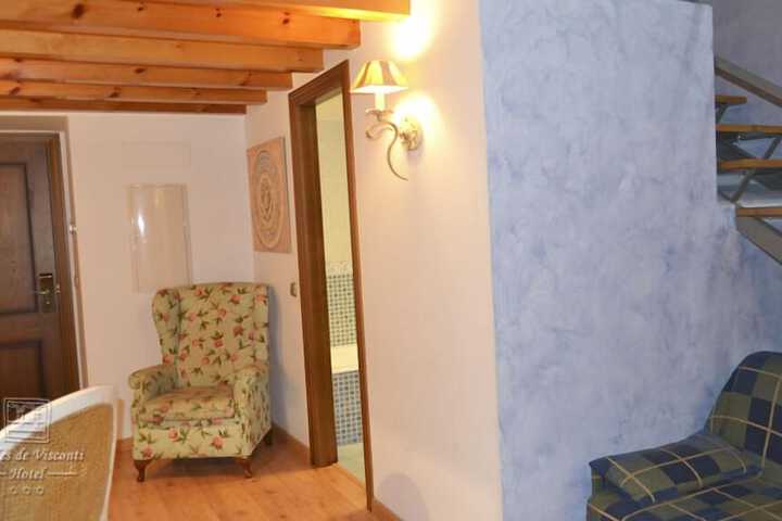 Room 4 of 22