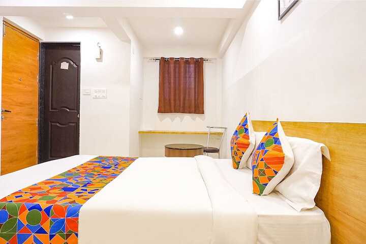 Room 5 of 26