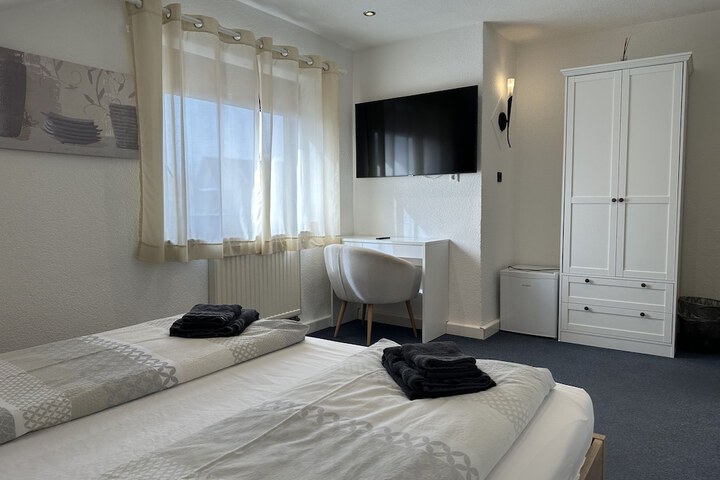 Room 51 of 109