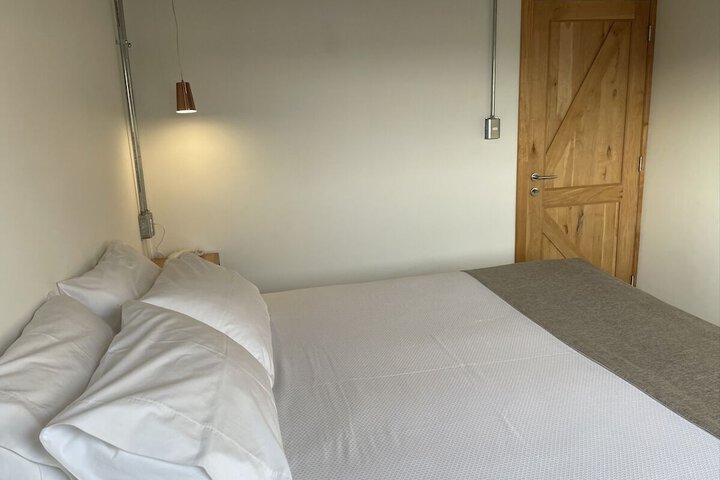 Room 3 of 48