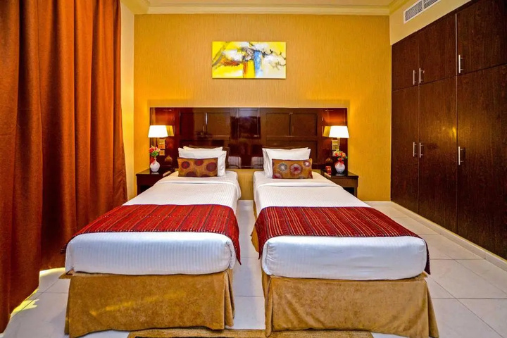 Room 2 of 18