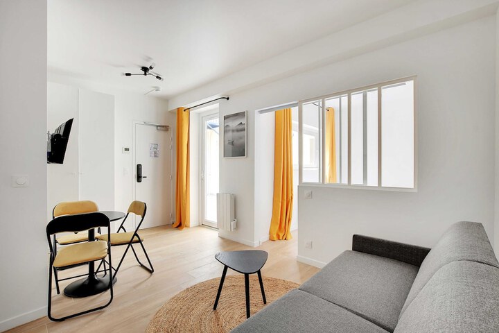 Room 70 of 92