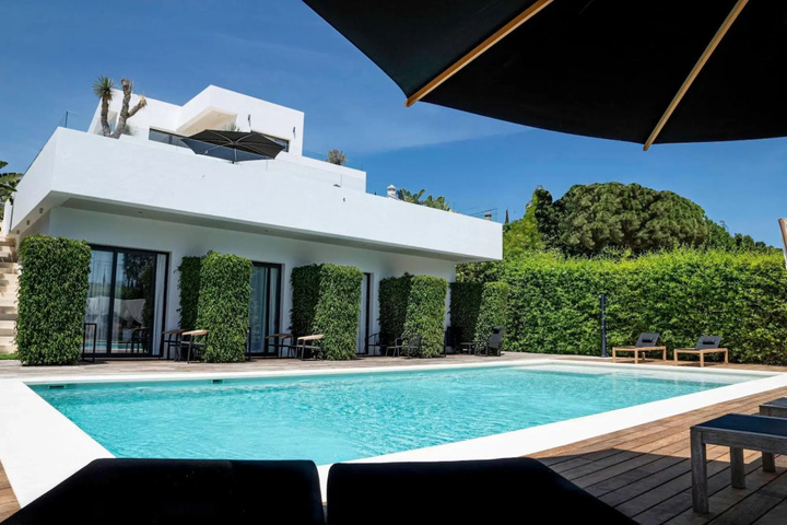 Pool 3 of 5
